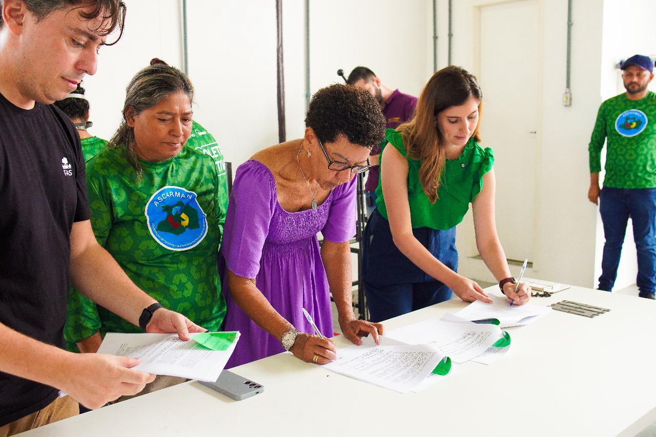 Em Manaus, laboratório para reciclagem de plástico fortalece economia circular