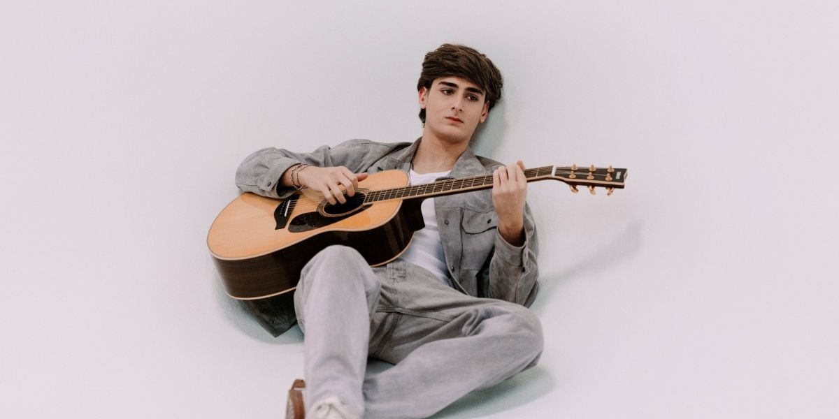 Cantor amazonense Sam Sabbá lança seu novo clipe ‘Silêncio que Fala’